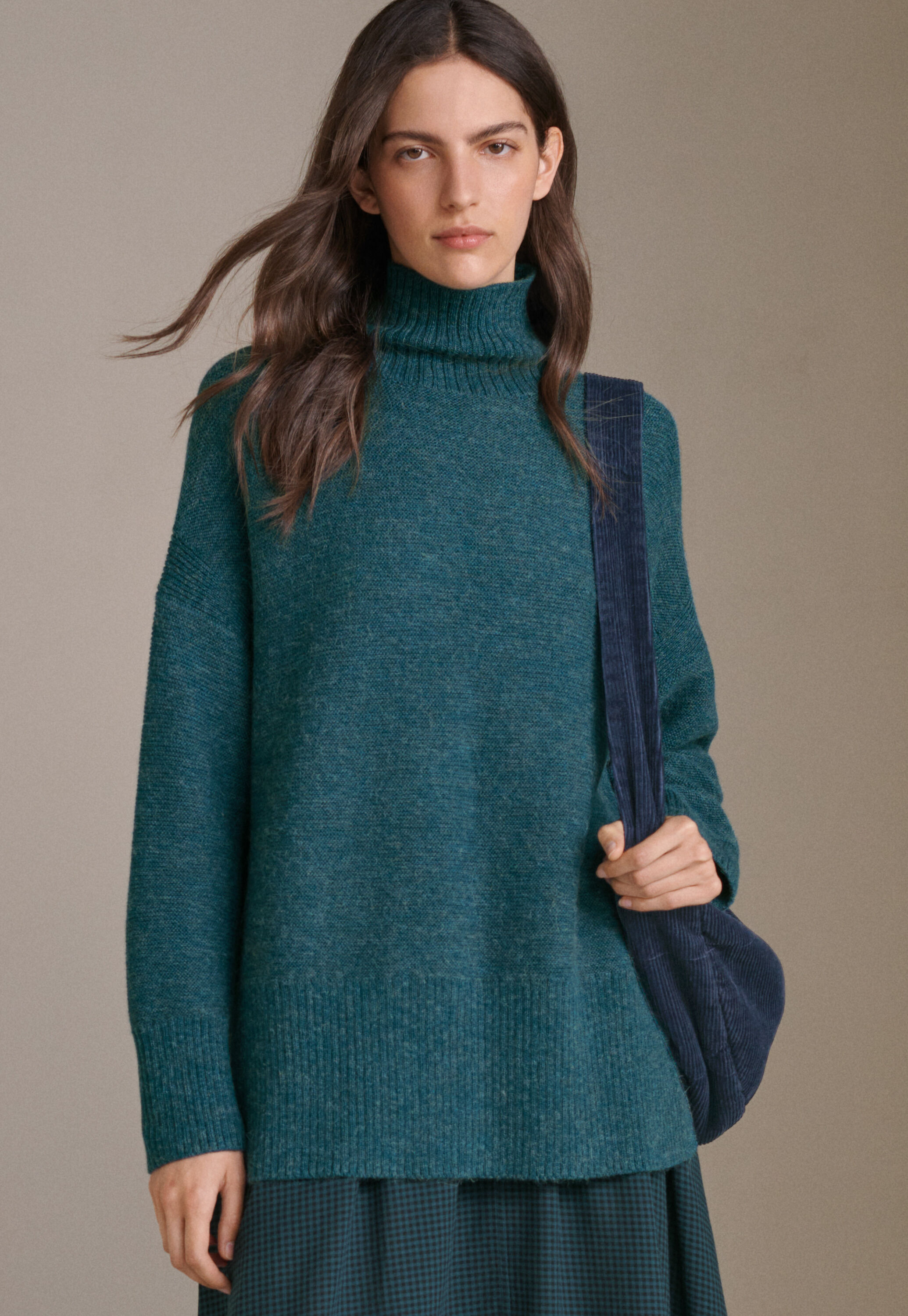 Reverse-stitch sweater