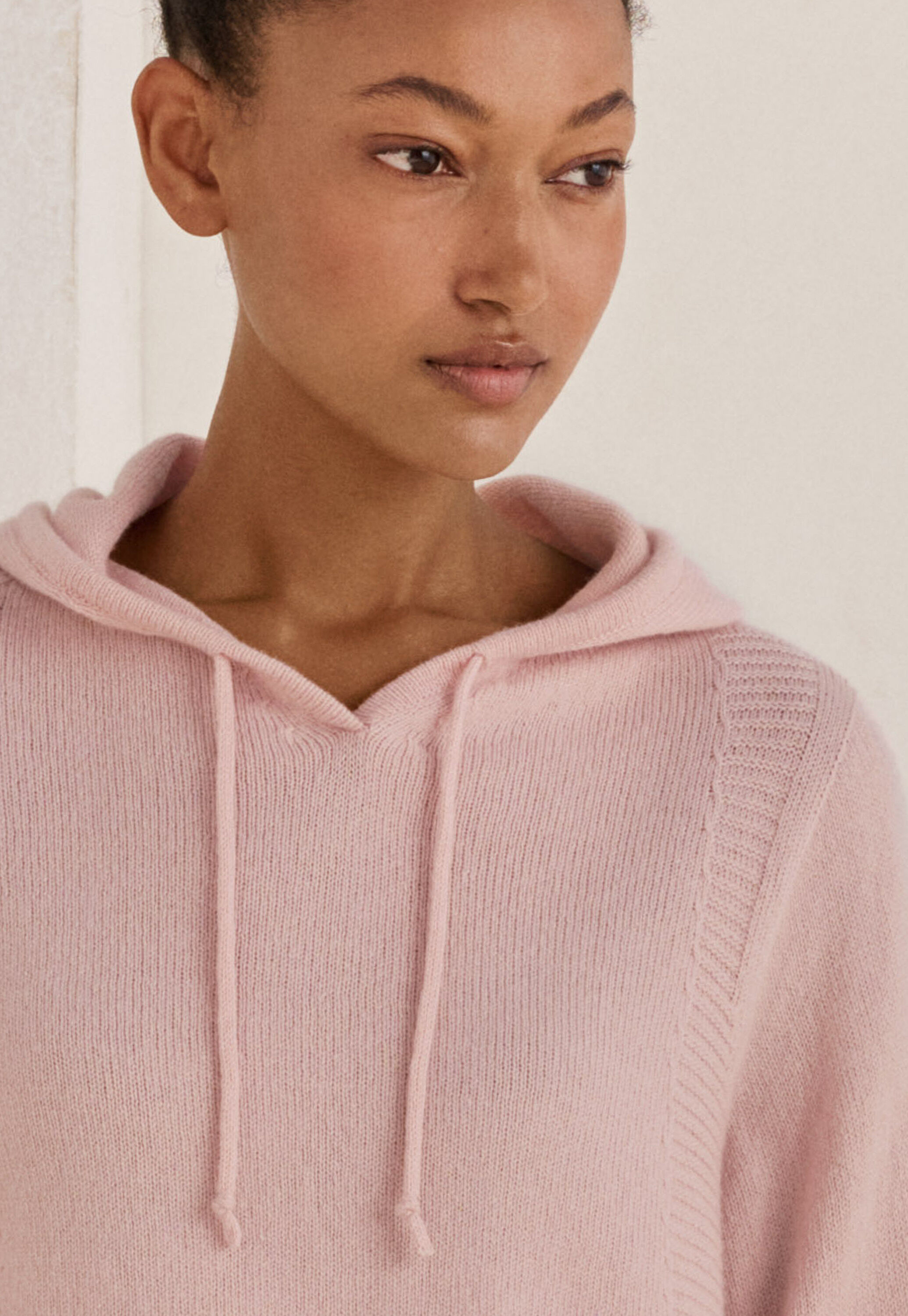 Knitted hoodie