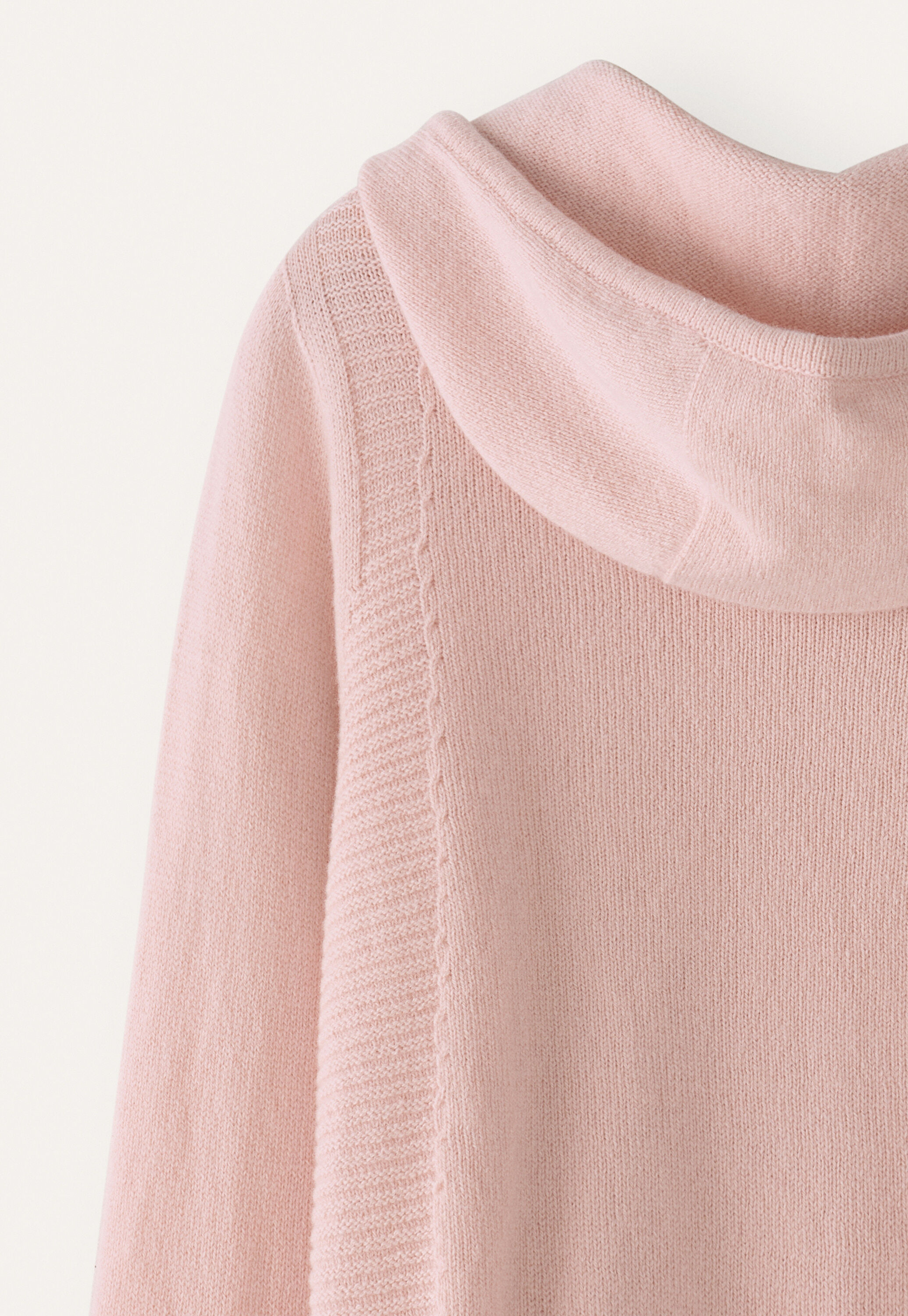 Knitted hoodie