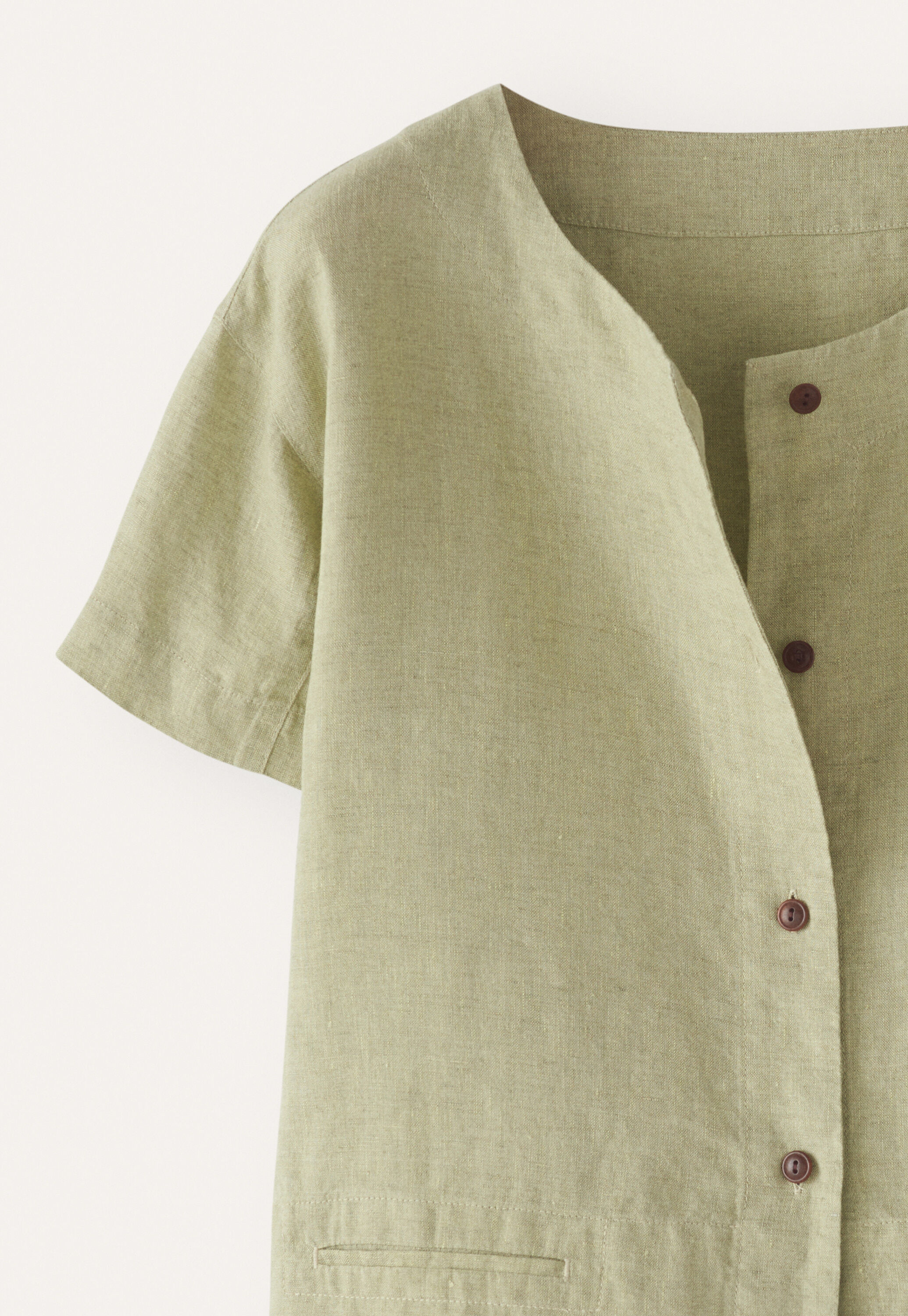 Short-sleeve blouse