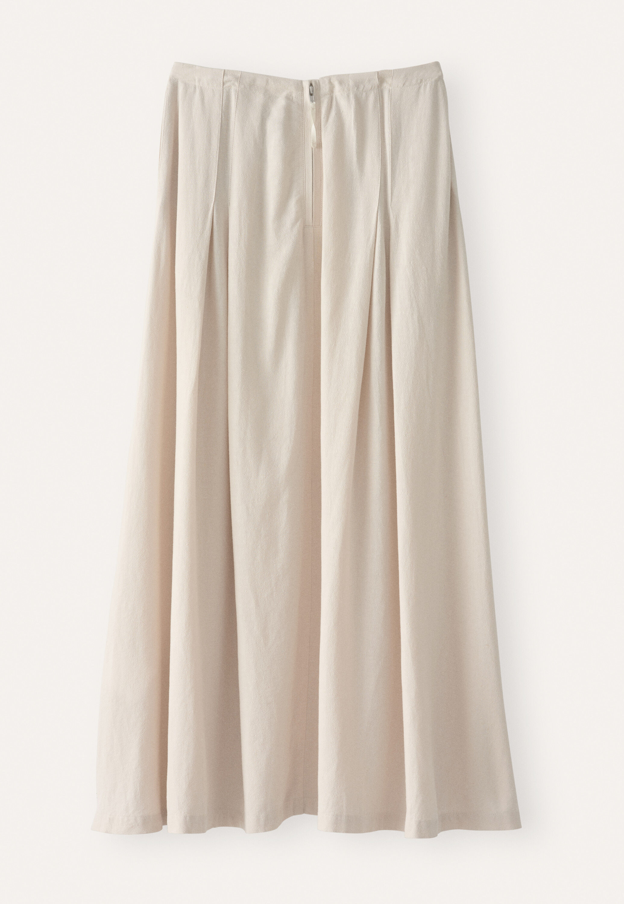 Long pleated skirt